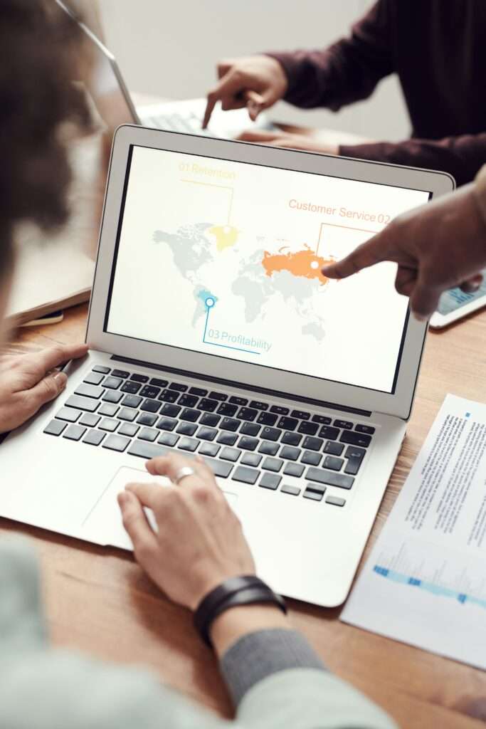 Control y supervisión de procesos empresariales en tiempo real con herramientas digitales integradas.